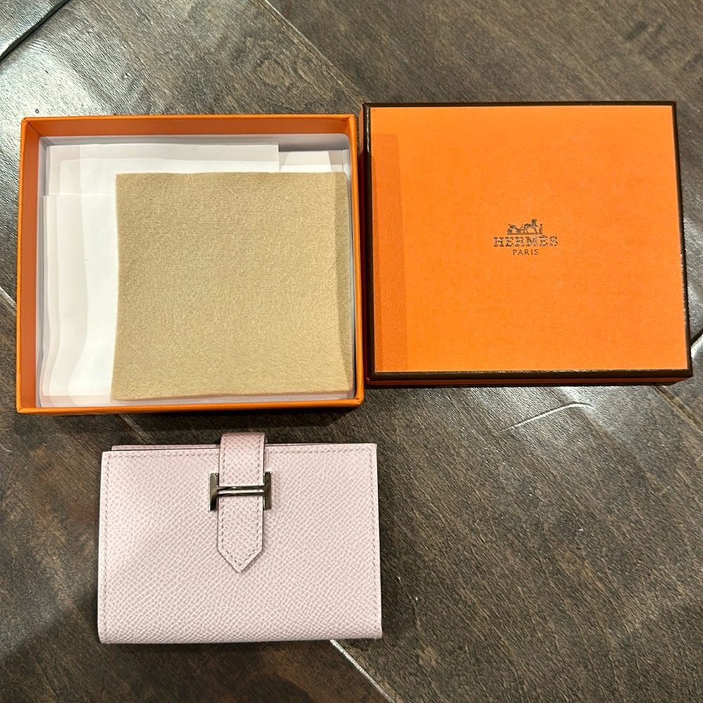 small wallet box